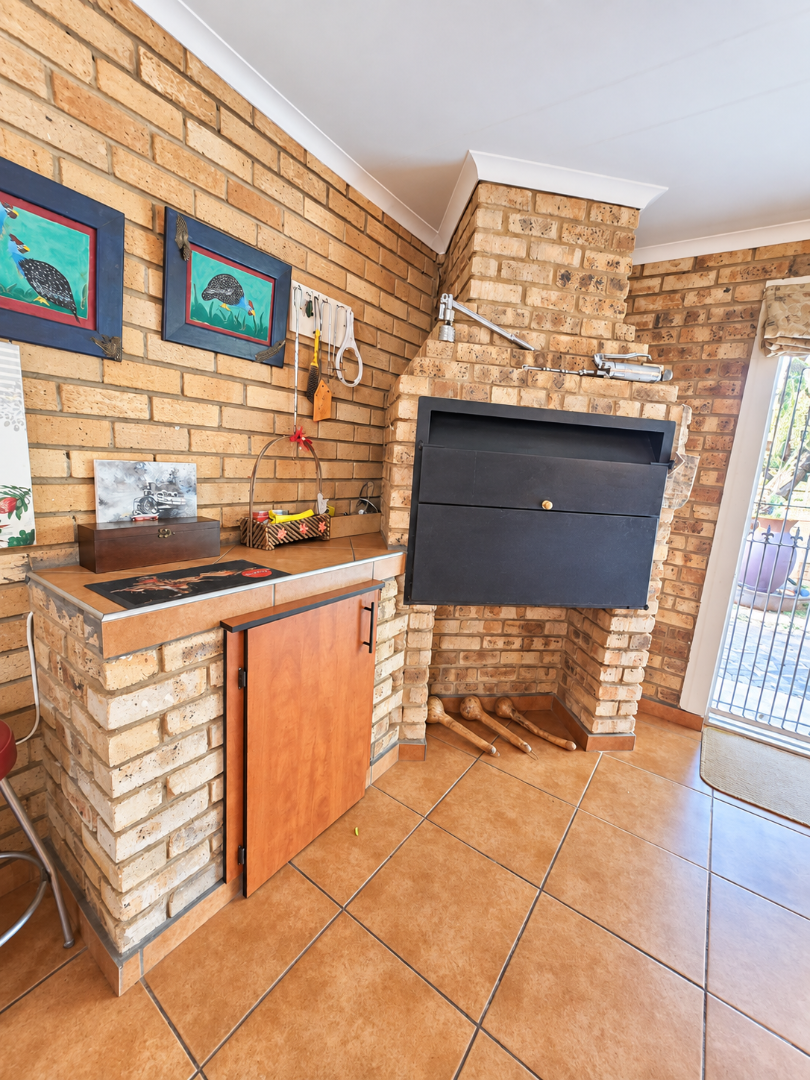 4 Bedroom Property for Sale in Wilkoppies North West